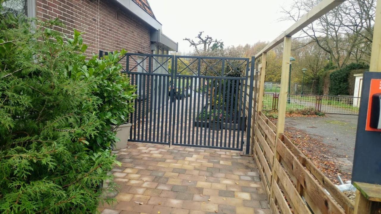 Home For 2 Zuidoostbeemster Bagian luar foto